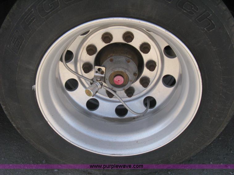 image for item G8282 2006 Trail King Advantage TK110HDG-533 RGN drop deck trailer