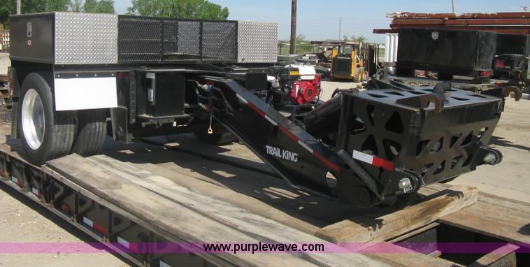 image for item G8282 2006 Trail King Advantage TK110HDG-533 RGN drop deck trailer