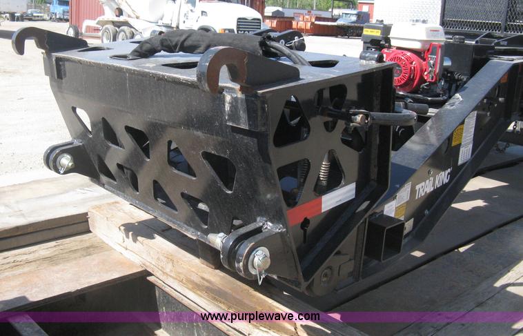 image for item G8282 2006 Trail King Advantage TK110HDG-533 RGN drop deck trailer