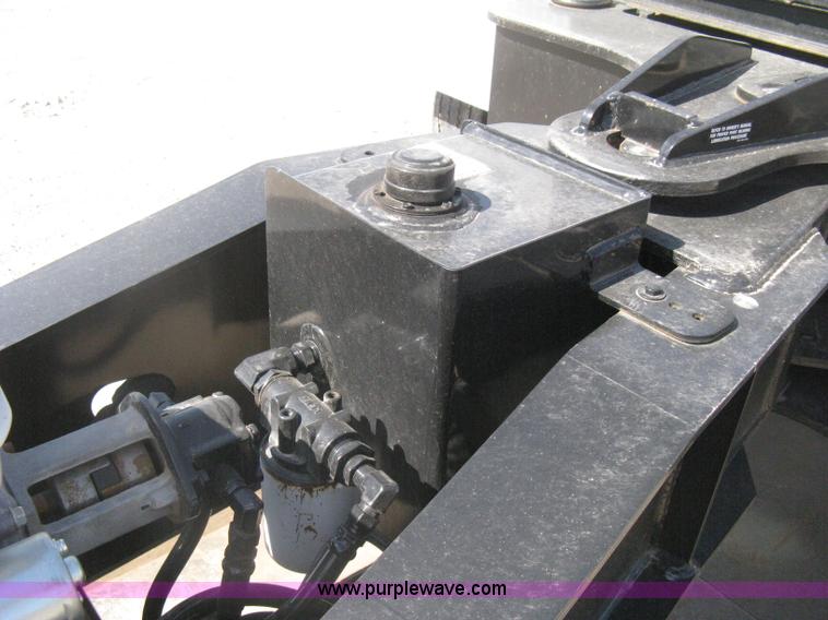 image for item G8282 2006 Trail King Advantage TK110HDG-533 RGN drop deck trailer