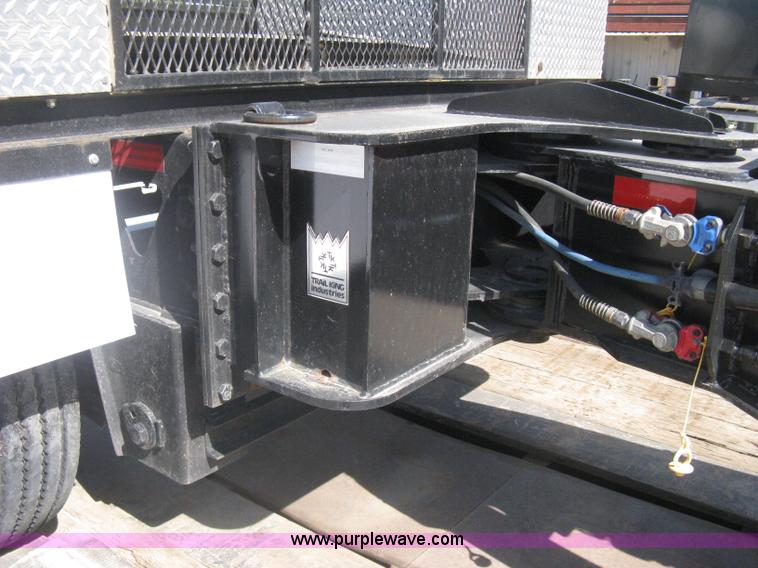 image for item G8282 2006 Trail King Advantage TK110HDG-533 RGN drop deck trailer