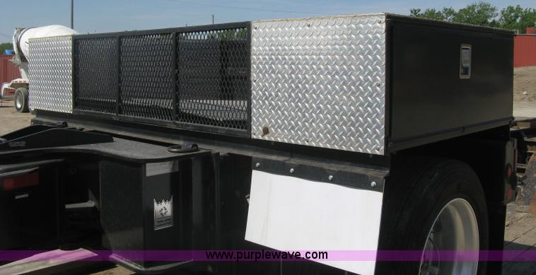 image for item G8282 2006 Trail King Advantage TK110HDG-533 RGN drop deck trailer