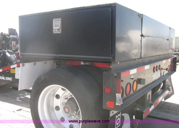 image for item G8282 2006 Trail King Advantage TK110HDG-533 RGN drop deck trailer