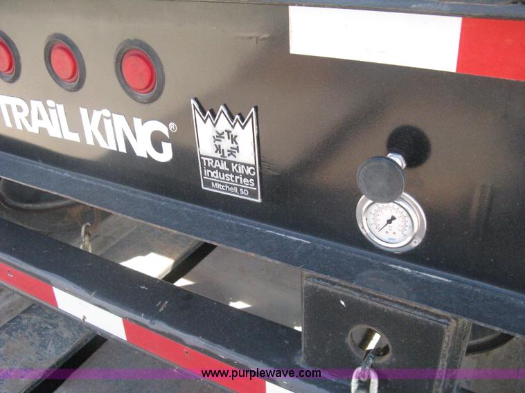 image for item G8282 2006 Trail King Advantage TK110HDG-533 RGN drop deck trailer