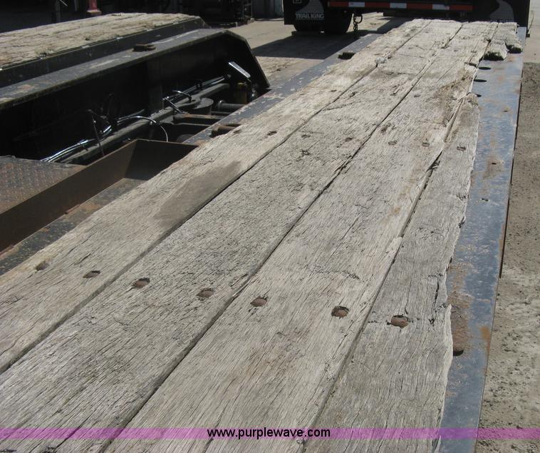 image for item G8282 2006 Trail King Advantage TK110HDG-533 RGN drop deck trailer