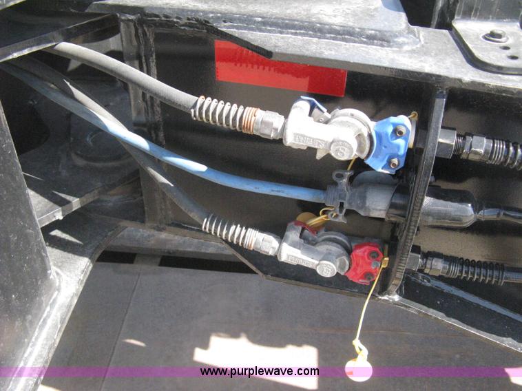 image for item G8282 2006 Trail King Advantage TK110HDG-533 RGN drop deck trailer