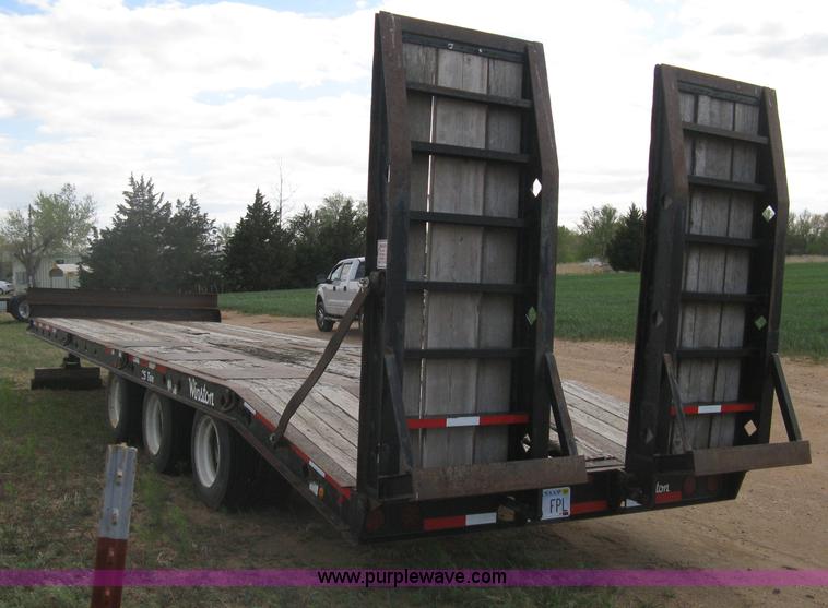 image for item G8290 2007 Winston flatbed equipment trailer
