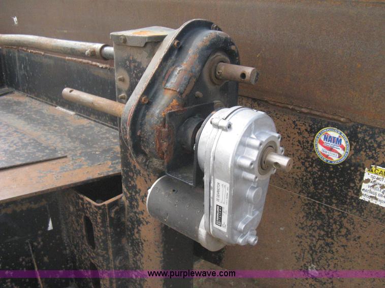 image for item G8290 2007 Winston flatbed equipment trailer