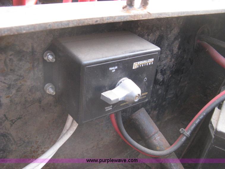 image for item G8290 2007 Winston flatbed equipment trailer