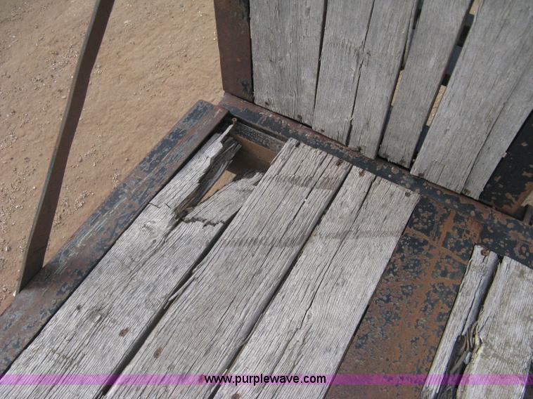 image for item G8290 2007 Winston flatbed equipment trailer