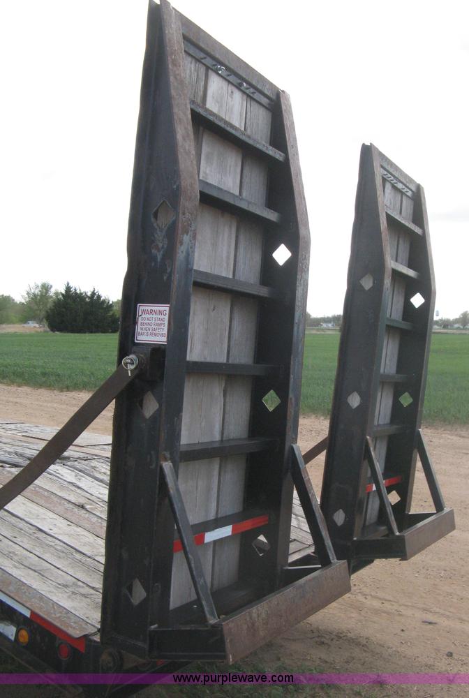 image for item G8290 2007 Winston flatbed equipment trailer