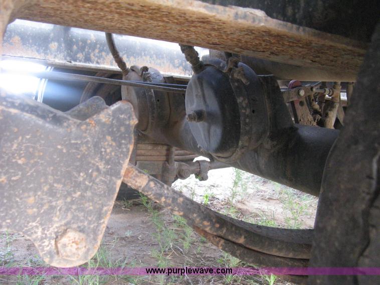 image for item G8290 2007 Winston flatbed equipment trailer