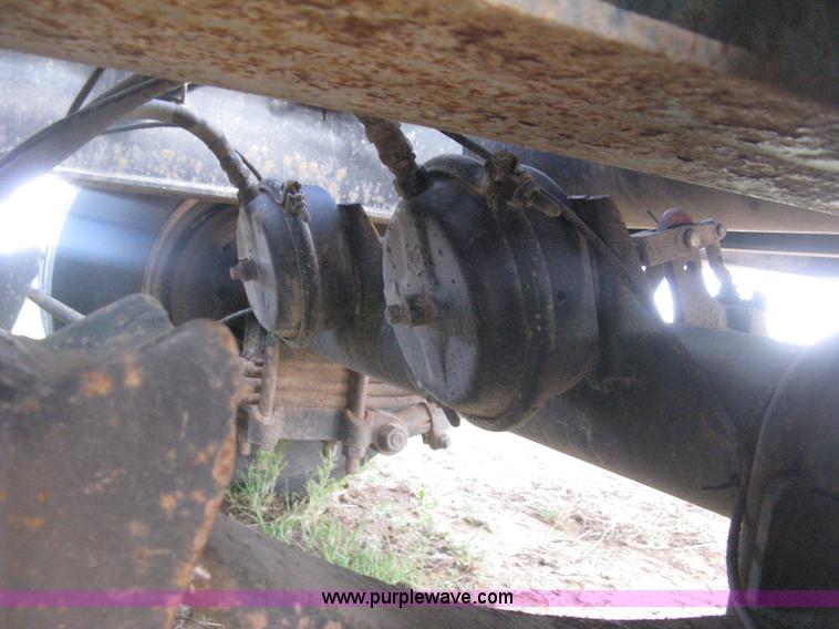 image for item G8290 2007 Winston flatbed equipment trailer