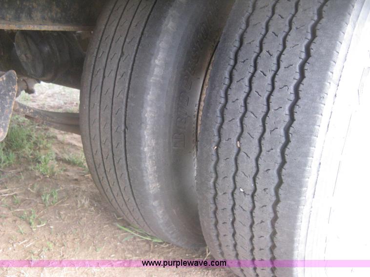 image for item G8290 2007 Winston flatbed equipment trailer