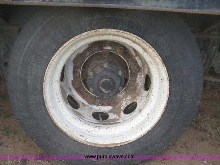 image for item G8290 2007 Winston flatbed equipment trailer