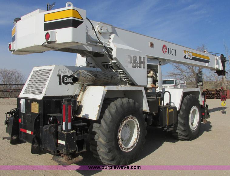 image for item G8357 P & H 122 Omega 100 series hydraulic crane