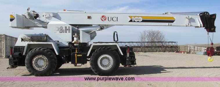 image for item G8357 P & H 122 Omega 100 series hydraulic crane