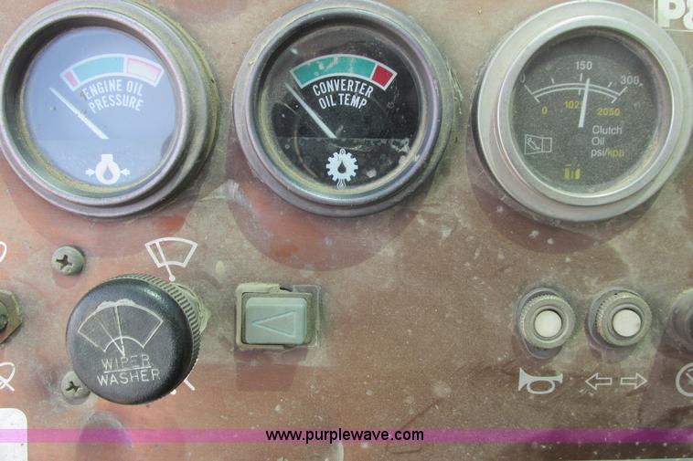 image for item G8357 P & H 122 Omega 100 series hydraulic crane