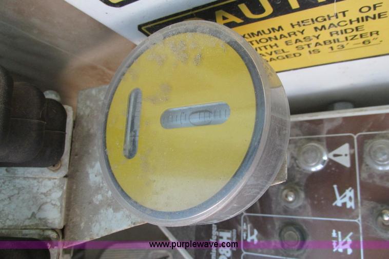 image for item G8357 P & H 122 Omega 100 series hydraulic crane