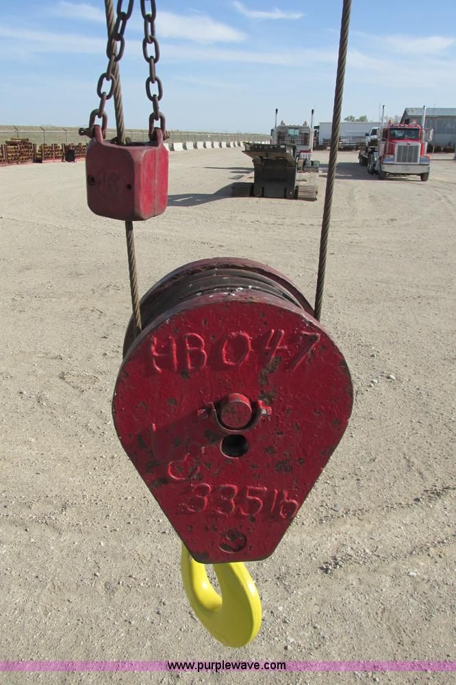 image for item G8357 P & H 122 Omega 100 series hydraulic crane