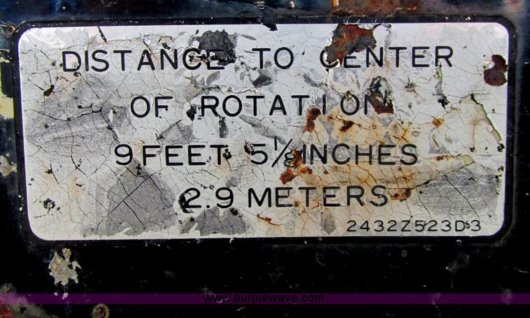 image for item G8357 P & H 122 Omega 100 series hydraulic crane