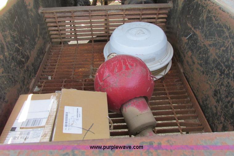 image for item G8357 P & H 122 Omega 100 series hydraulic crane