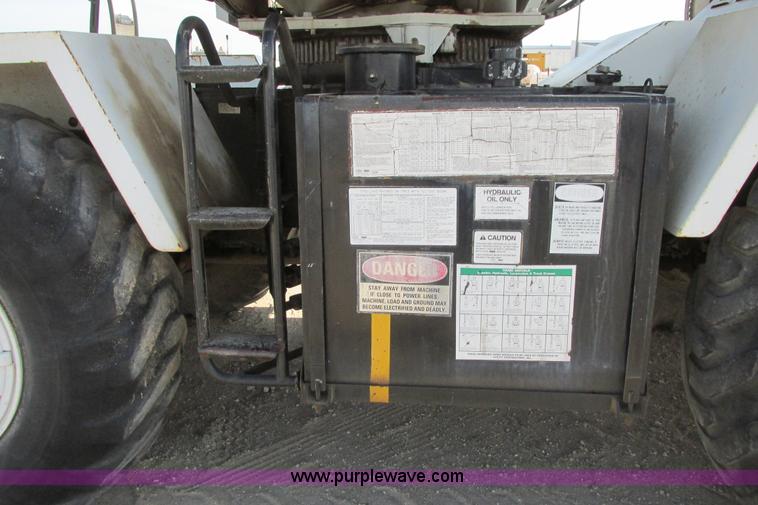 image for item G8357 P & H 122 Omega 100 series hydraulic crane