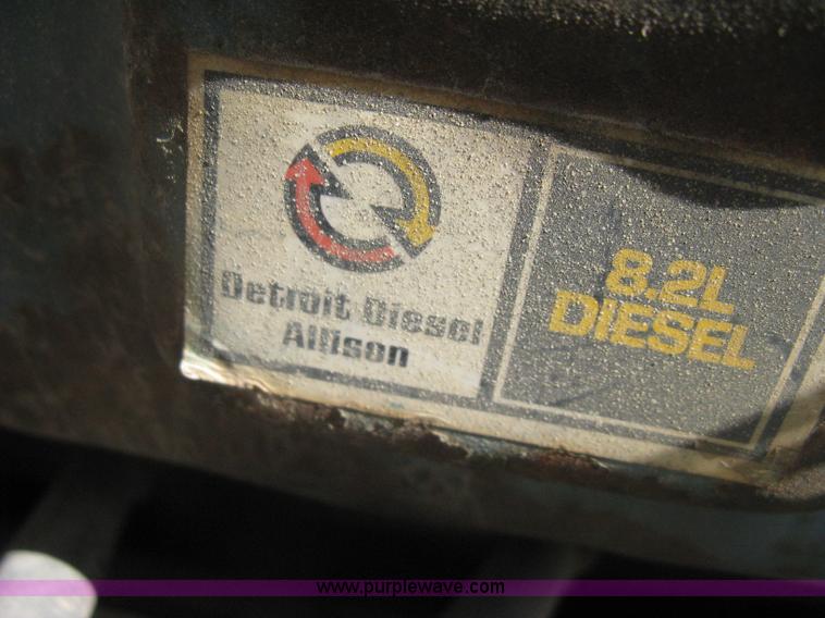 image for item G8357 P & H 122 Omega 100 series hydraulic crane