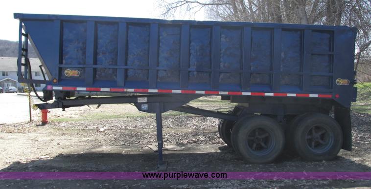 image for item G8768 1996 Warren QFS-2254 end dump trailer