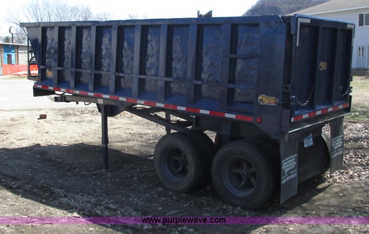 image for item G8768 1996 Warren QFS-2254 end dump trailer