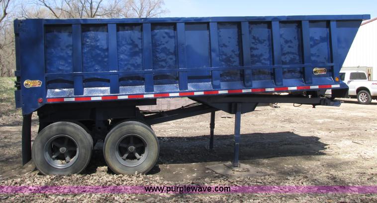 image for item G8768 1996 Warren QFS-2254 end dump trailer