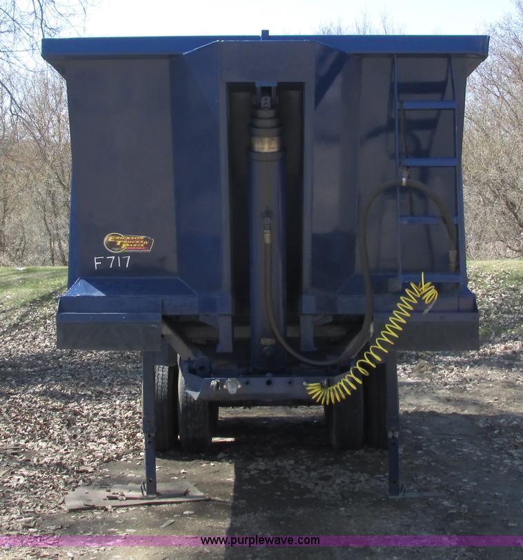 image for item G8768 1996 Warren QFS-2254 end dump trailer