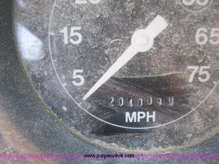 image for item G8769 1990 Ford LNT8000 vacuum truck