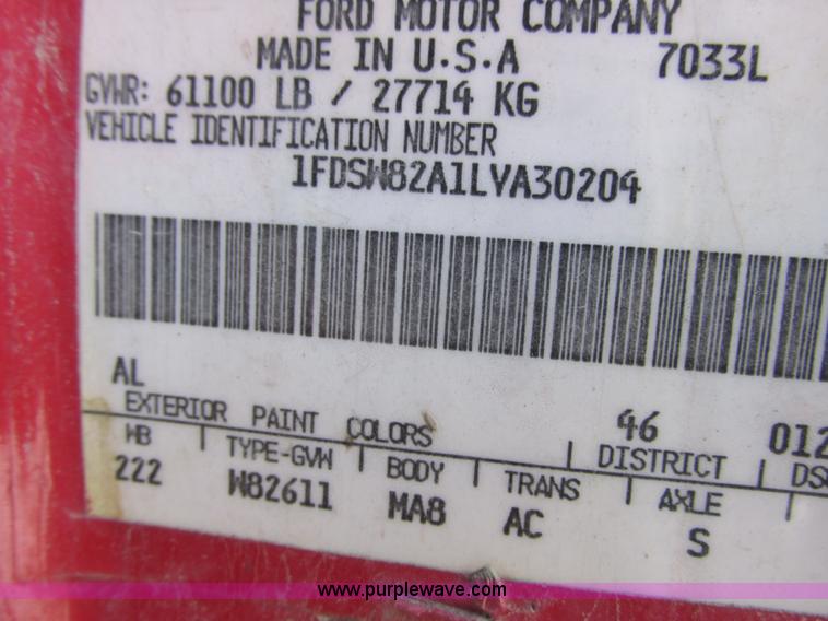 image for item G8769 1990 Ford LNT8000 vacuum truck