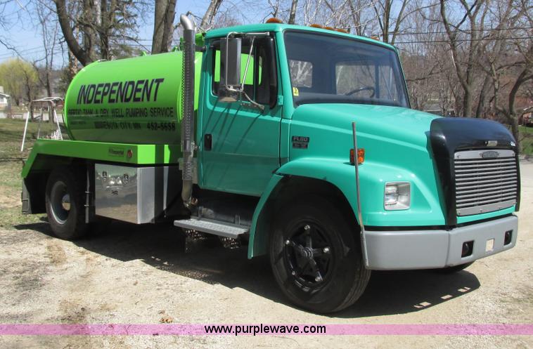 image for item G8773 1994 Freightliner FL60 vacuum truck