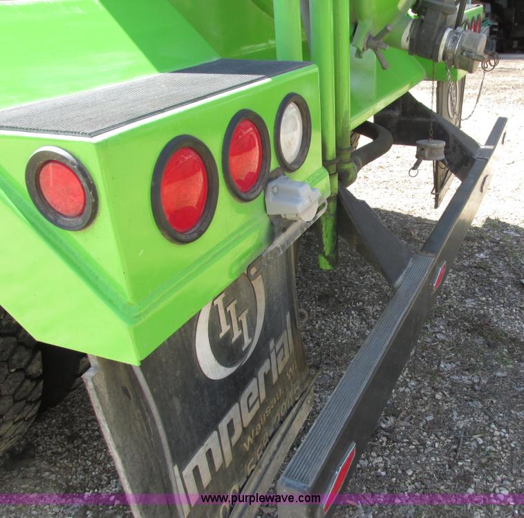 image for item G8773 1994 Freightliner FL60 vacuum truck