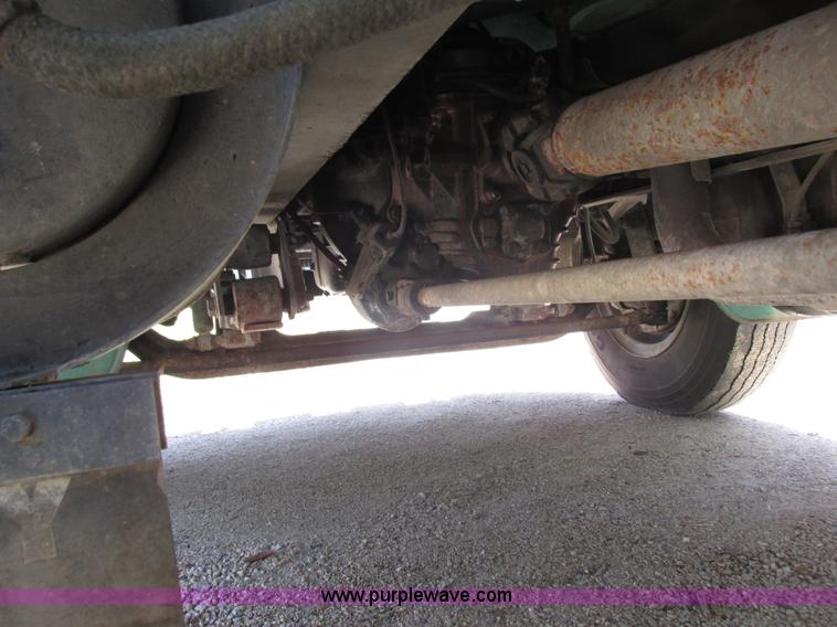 image for item G8773 1994 Freightliner FL60 vacuum truck