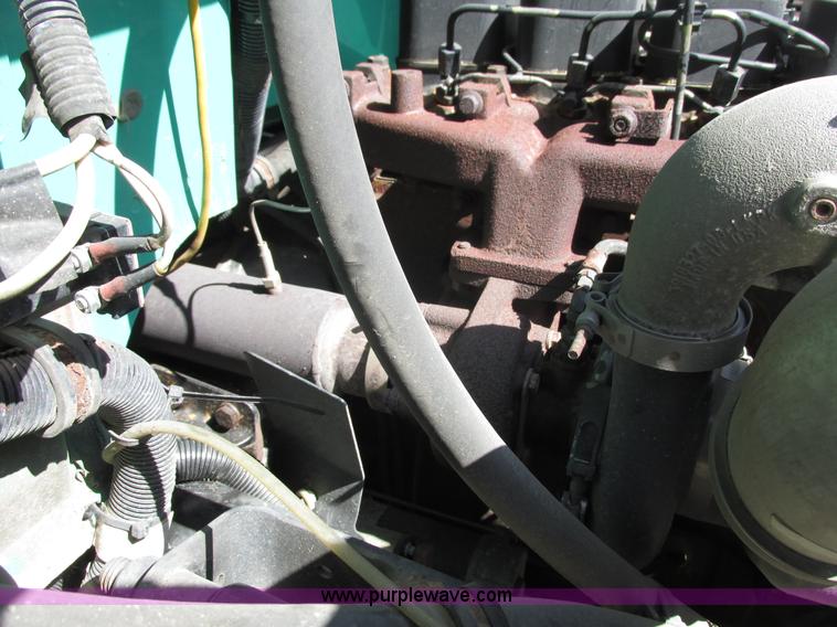 image for item G8773 1994 Freightliner FL60 vacuum truck