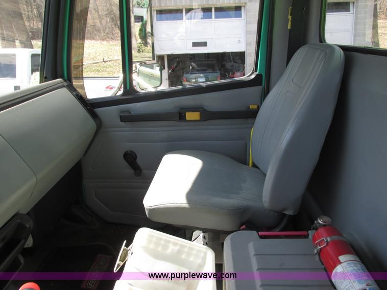 image for item G8773 1994 Freightliner FL60 vacuum truck