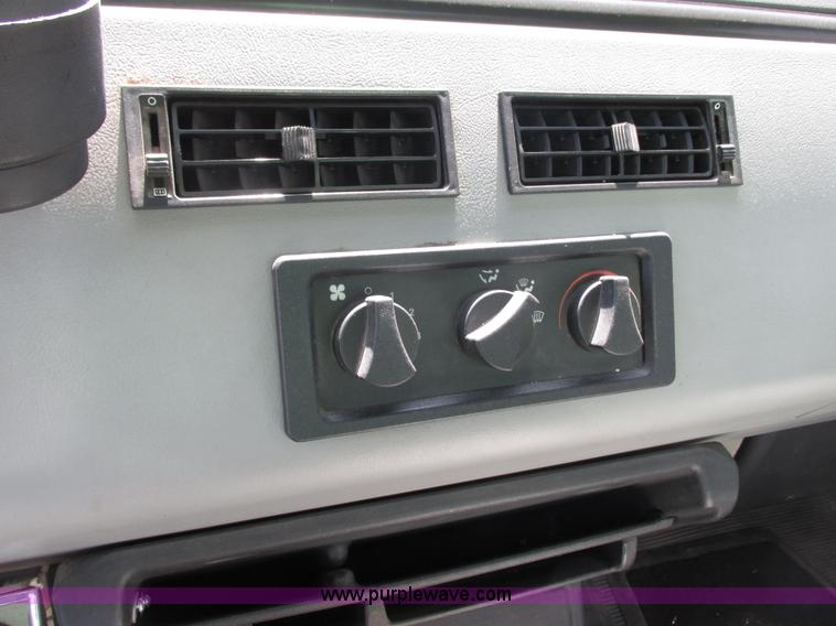 image for item G8773 1994 Freightliner FL60 vacuum truck