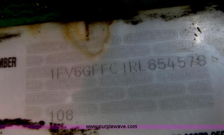 image for item G8773 1994 Freightliner FL60 vacuum truck