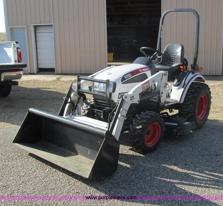image for item G8776 2009 Bobcat CT122 tractor with loader