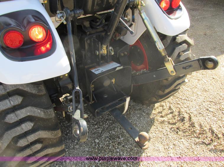 image for item G8776 2009 Bobcat CT122 tractor with loader