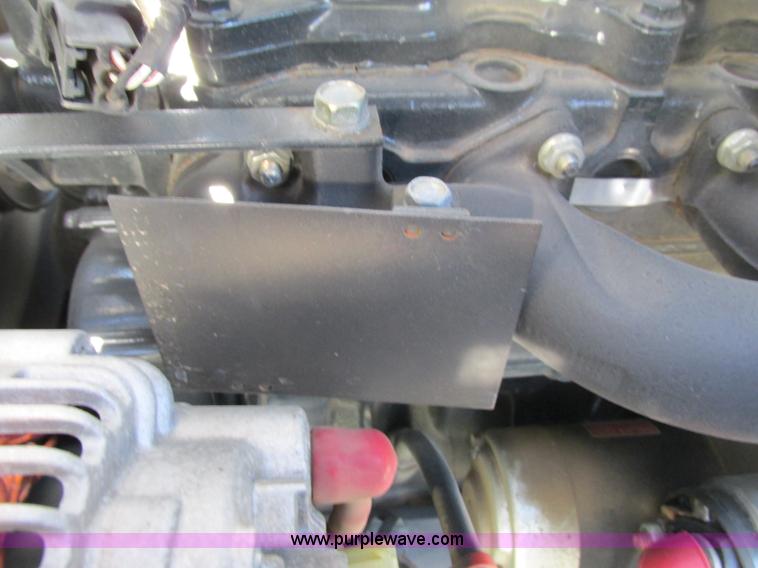 image for item G8776 2009 Bobcat CT122 tractor with loader