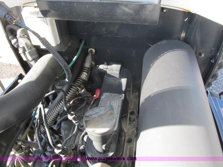 image for item G8776 2009 Bobcat CT122 tractor with loader