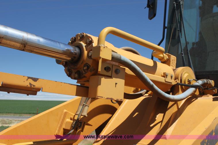 image for item H2105 1999 Case 721C wheel loader