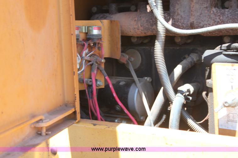 image for item H2105 1999 Case 721C wheel loader