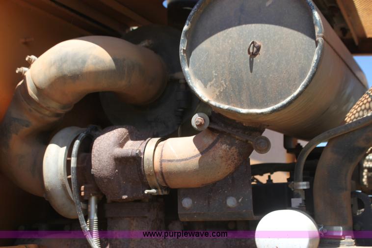 image for item H2105 1999 Case 721C wheel loader