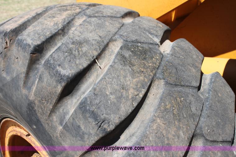 image for item H2105 1999 Case 721C wheel loader