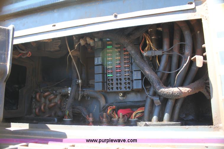 image for item H2105 1999 Case 721C wheel loader